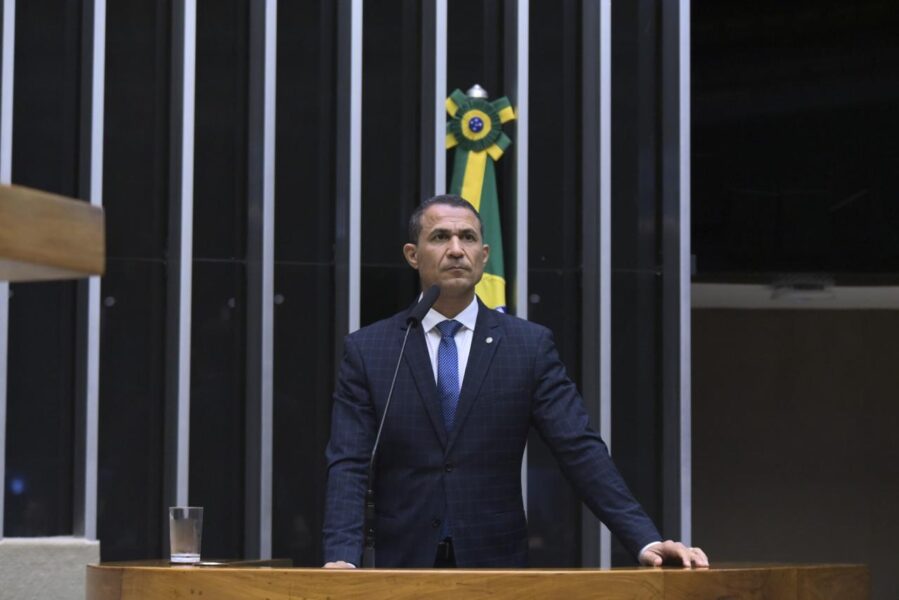 Coronel Assis integra caminhada a Brasília e diz que ato representa indignação popular