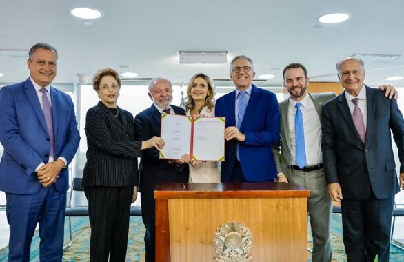 Lula anuncia rede de hospitais e serviços inteligentes do SUS: “Precisamos garantir que o povo mais humilde não seja invisível”