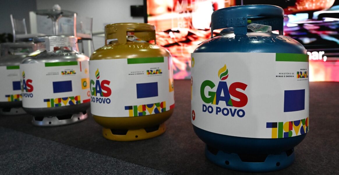 Gás do Povo: CAIXA disponibiliza vale-recarga para beneficiários de 17 capitais