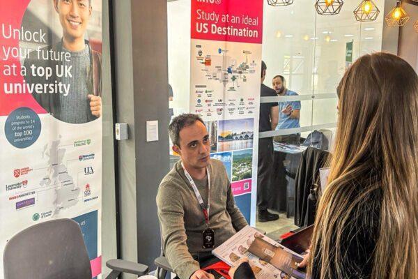 Feira internacional em Cuiabá conecta estudantes a 100 universidades estrangeiras