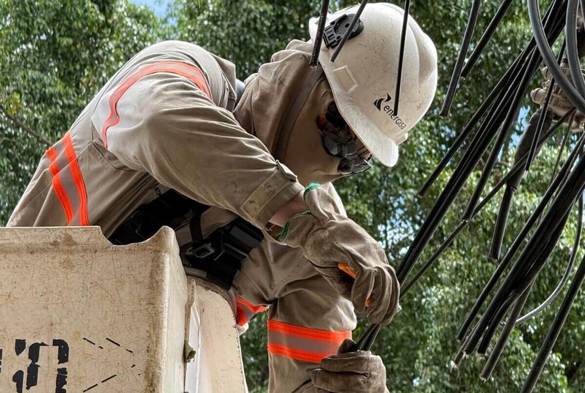 Operação Telefone Sem Fio: Pontes e Lacerda recebe mutirão para retirada de cabos irregulares