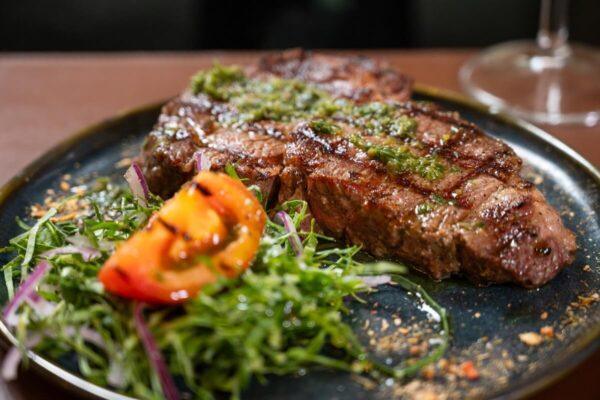 Pecuária de MT estimula padrão premium em hotéis para proporcionar experiências gastronômicas a turistas