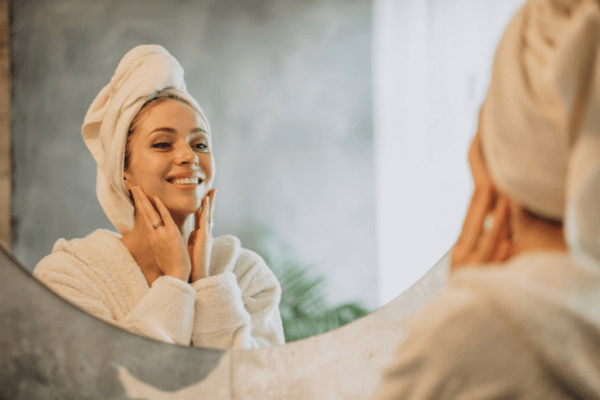 Hábitos simples que fazem diferença na prevenção de problemas de pele