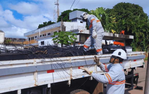 Operação Telefone Sem Fio retira mais de 12 quilômetros de cabos irregulares em Pontes e Lacerda