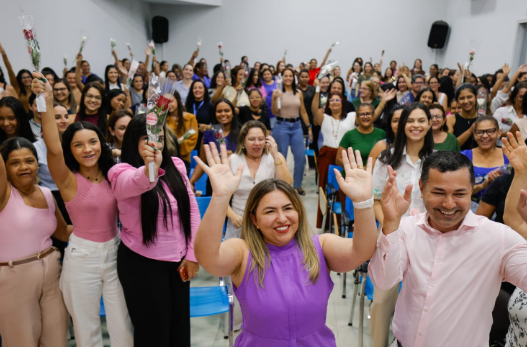 Mulheres atingem 80,44% no quadro de servidores na gestão Cláudio Ferreira
