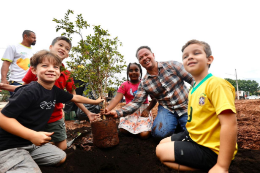Prefeito anuncia começo do programa que permite adoção de áreas verdes em Rondonópolis