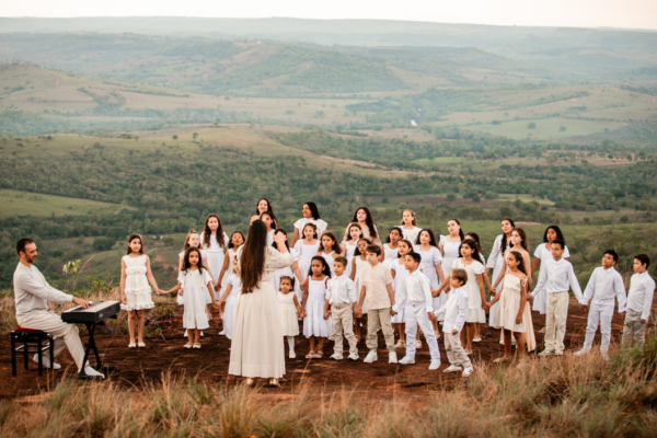 Evento gratuito em Rondonópolis resgata brincadeiras de infância e promete emocionar famílias neste sábado