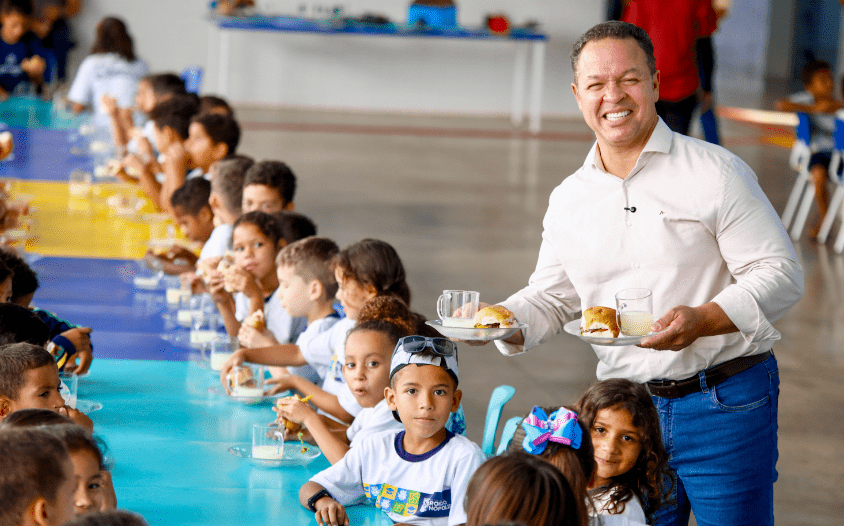 Rondonópolis | Rede municipal surpreende alunos com “Dia do Hambúrguer” saudável na merenda escolar 2