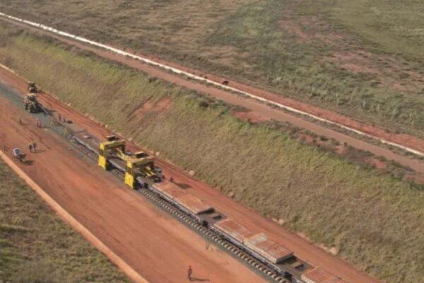 Ferrovia Estadual enfrenta atrasos e ameaça redução do frete em Mato Grosso
