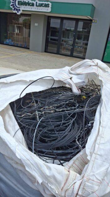 Operação retira quase 300 quilos de cabos irregulares das ruas de Sorriso em dois dias 2