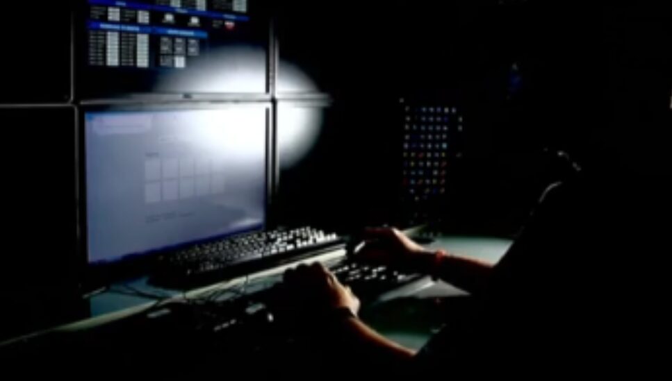 Pai é preso após ChatGPT identificar plano para matar filho de 8 anos; alerta chegou ao FBI e evitou tragédia Screenshot_773