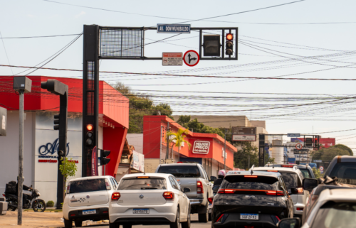 Semáforos de Rondonópolis passam a ter placas de identificação e facilitam trânsito na cidade Screenshot_859
