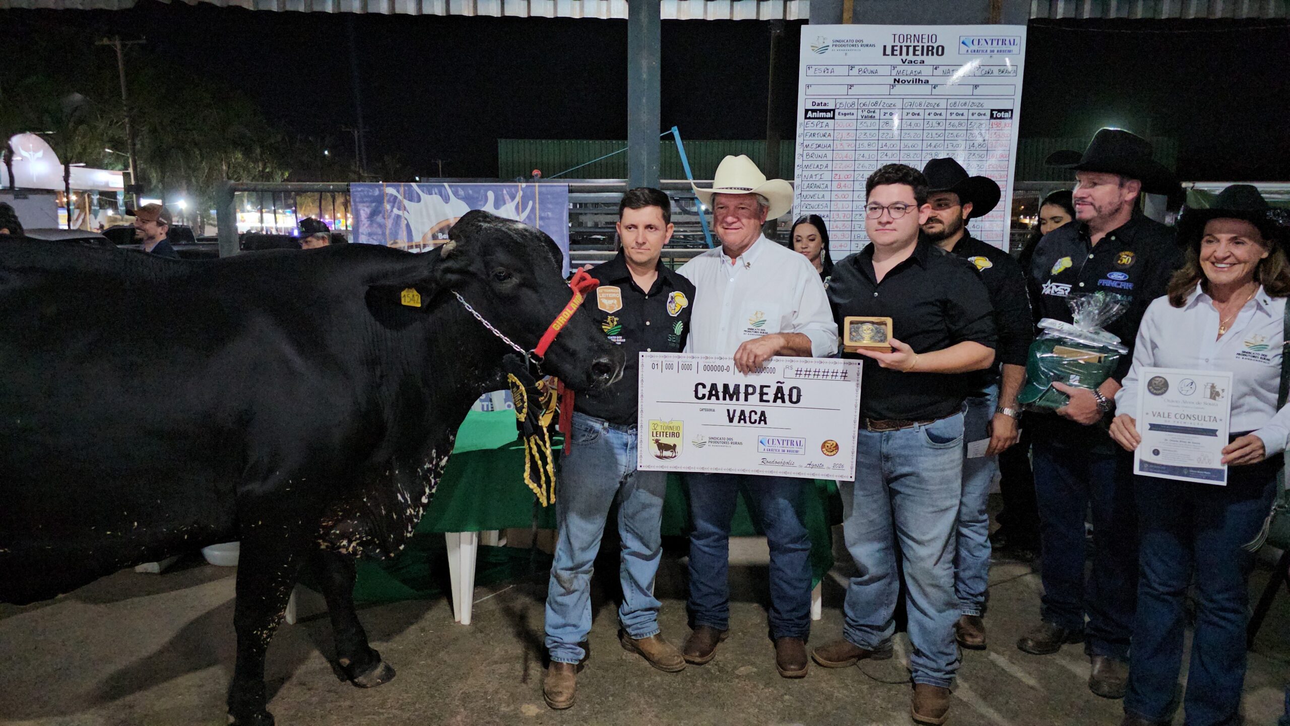 32ª edição do torneio leiteiro da Exposul premia vaca Espia como campeã 20260808_192522.jpg