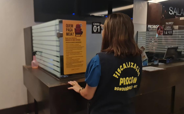 Pode levar comida de fora para o cinema? Procon esclarece regra em Rondonópolis CINEMA ROO