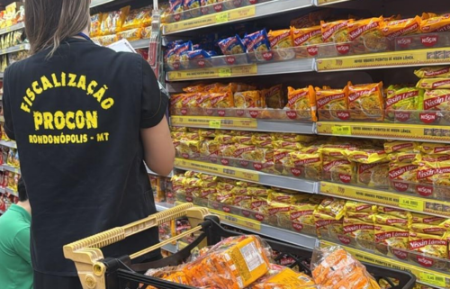 Procon encontra produtos vencidos em mercados de Rondonópolis e faz alerta: ‘Consumidores devem ficar atentos’ Screenshot_30